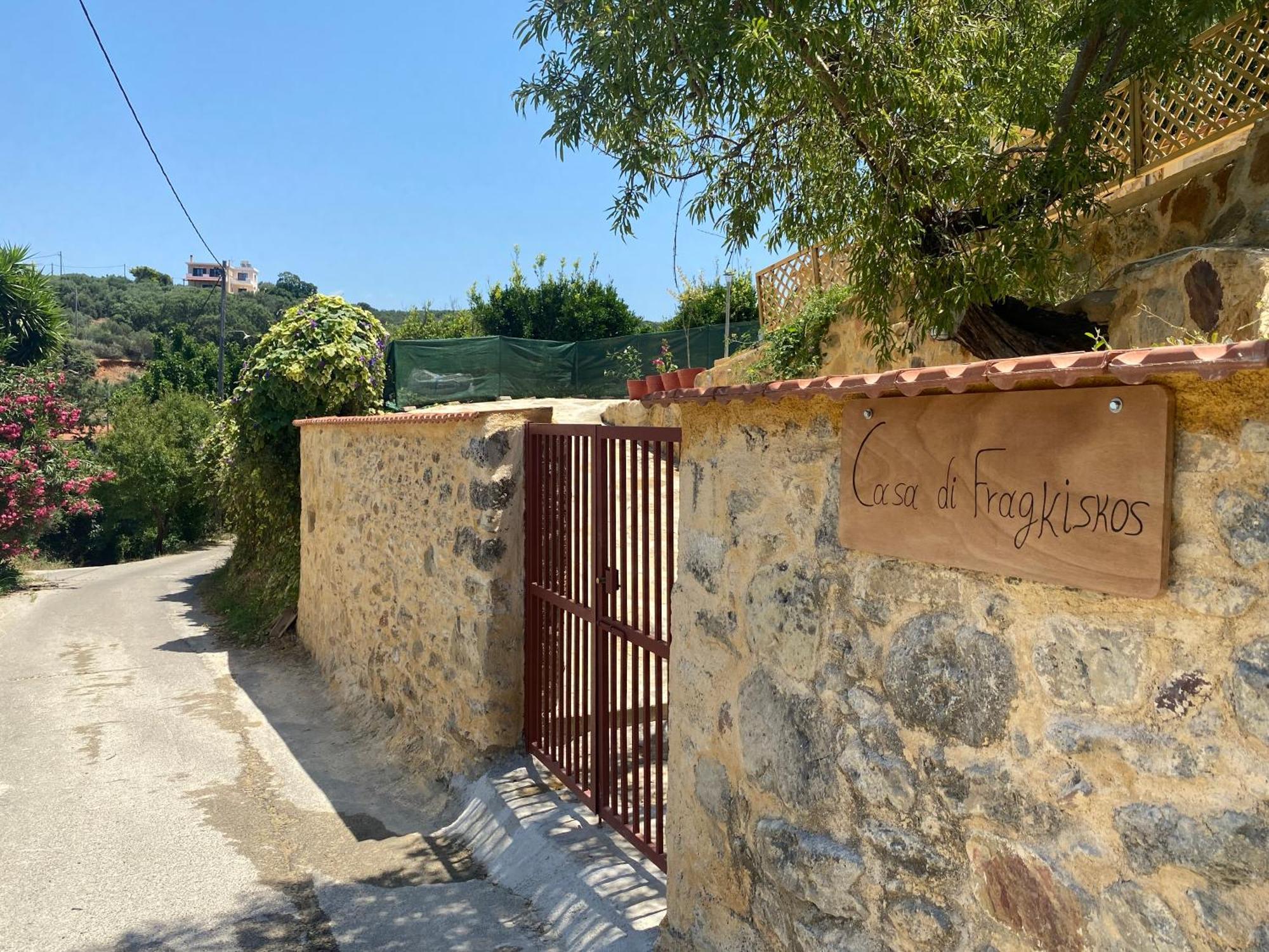 Casa Di Fragkiskos. Ένα Σπίτι Μέσα Στη Φύση. Villa Kondomarion Esterno foto